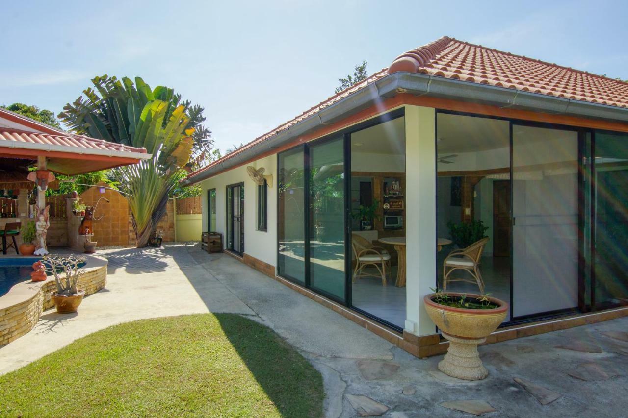 Tina'S Living Paradise - Guesthouses With Private Pool Ban Phe Exterior photo